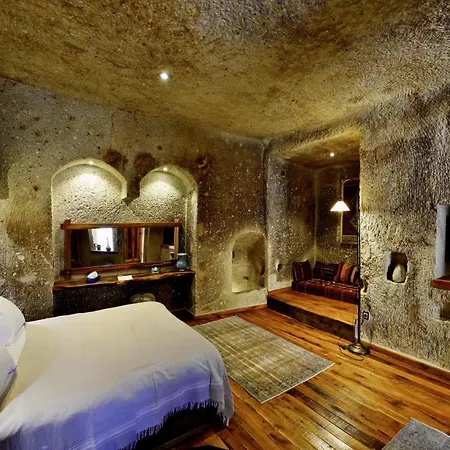 By Aza Hotel